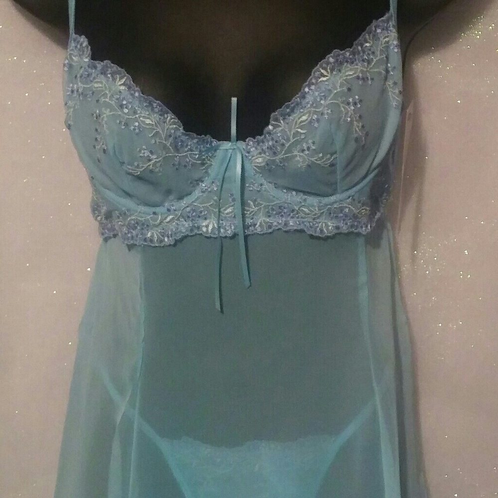Delicate Angel gown with high slits